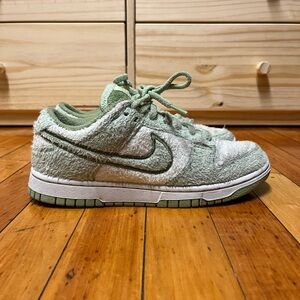 Nike Dunk Low SE Fleece Pack Honeydew (Women's)